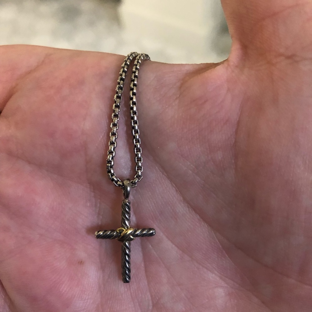 100% authentic David Yurman Cross Necklace